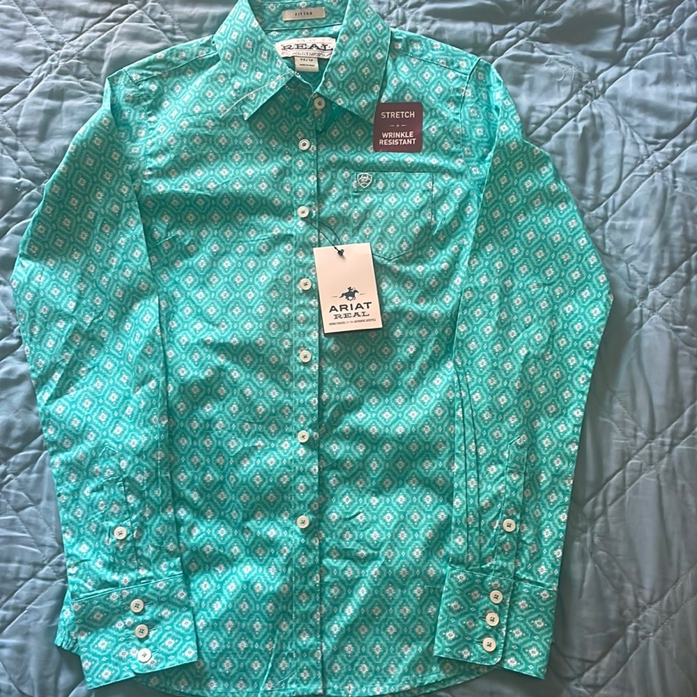Ariat womens xs button shirt.